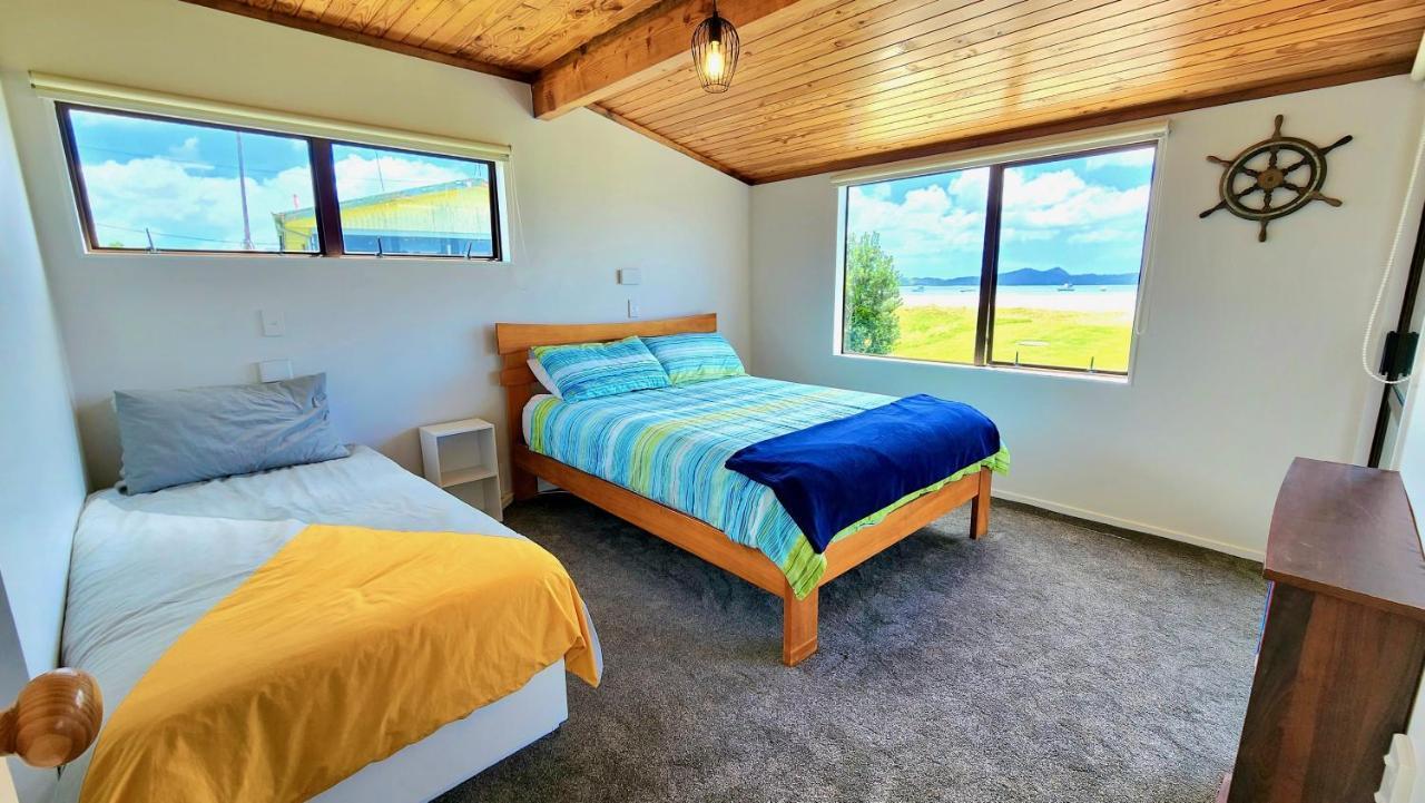 The Sunrise Bach - One Tree Point Holiday Home Exterior photo